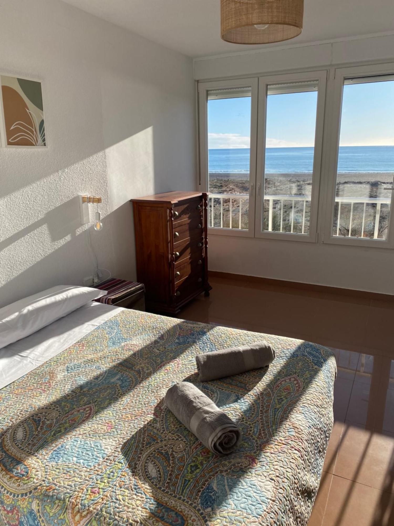 Primera Linea De Playa 瓦伦西亚 外观 照片